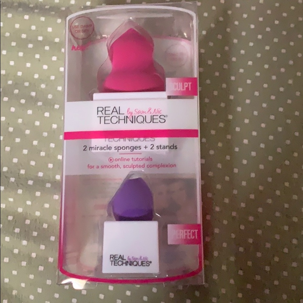Real techniques 2 miracle sponges